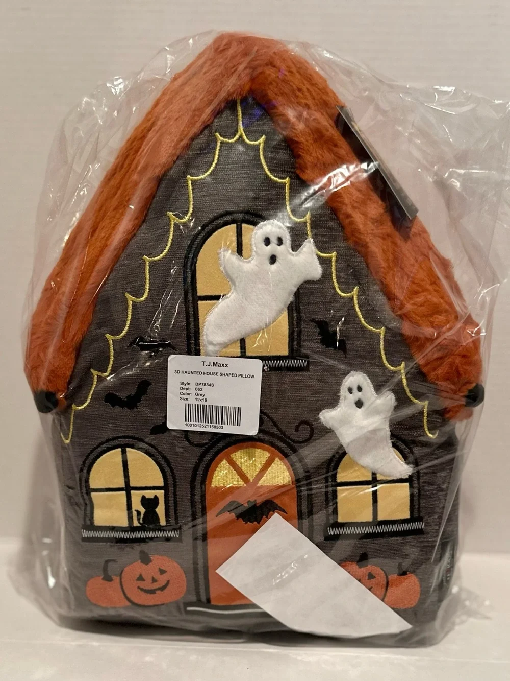 Cynthia Rowley NWT 12 X 16 3D Haunted House Shaped Pillow